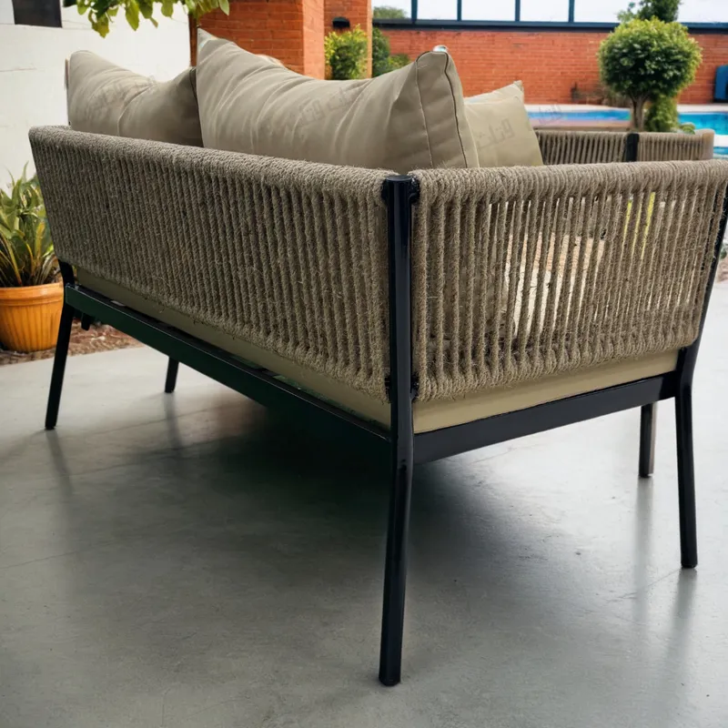 2-piece outdoor seating set
