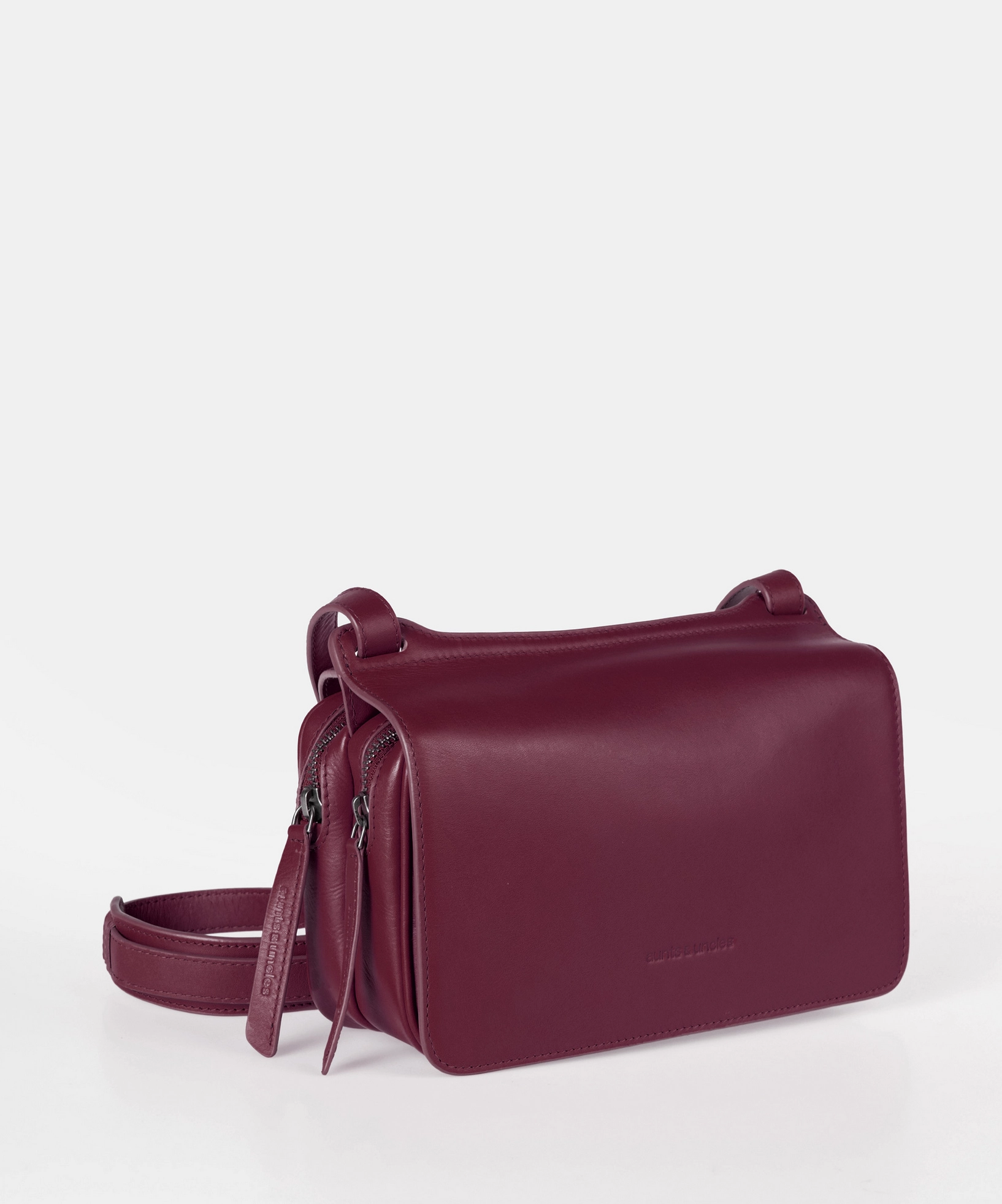 Hot Clearance Now Grab Your Deal Today Aunts & Uncles Azalea Crossover Bag