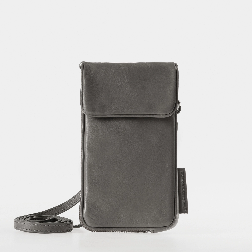 Online Exclusive Offer Aunts & Uncles JamieS Orchard Cloudberry Phone Bag