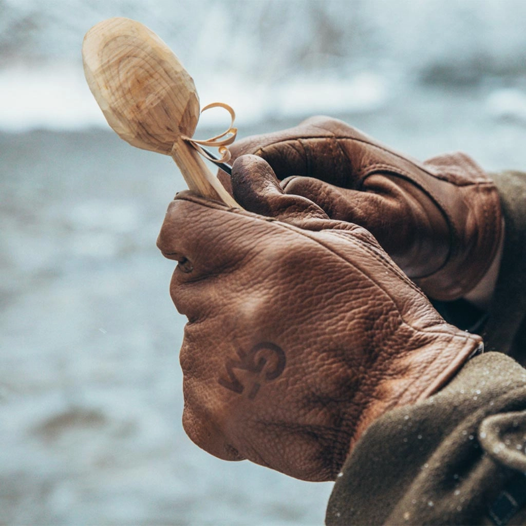 MustHave Deals Instant Savings Inside Wilderness Gloves