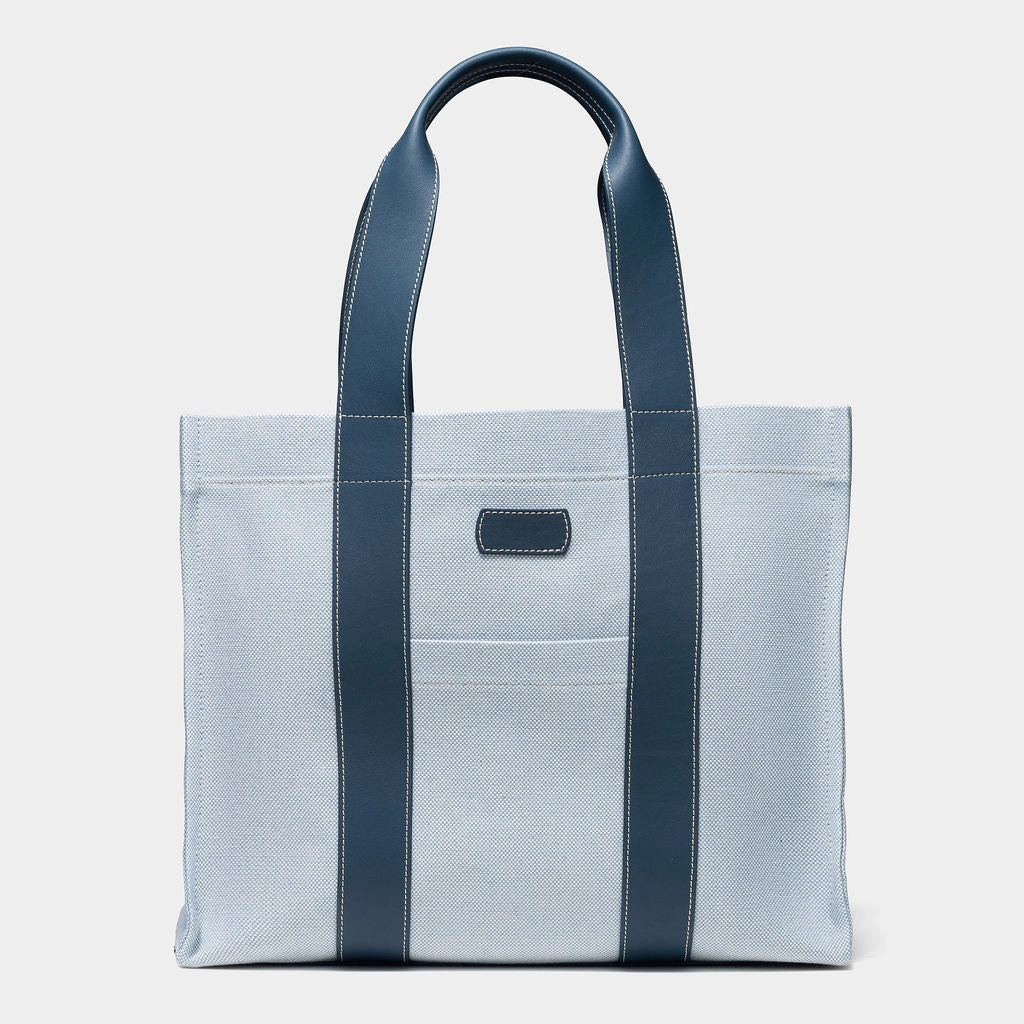 Two Tone Tote Dont Miss This Offer