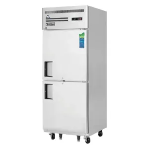 Everest - ESRH2, Commercial 29" Two Solid Door Reach-In Refrigerator 23 cu.ft.