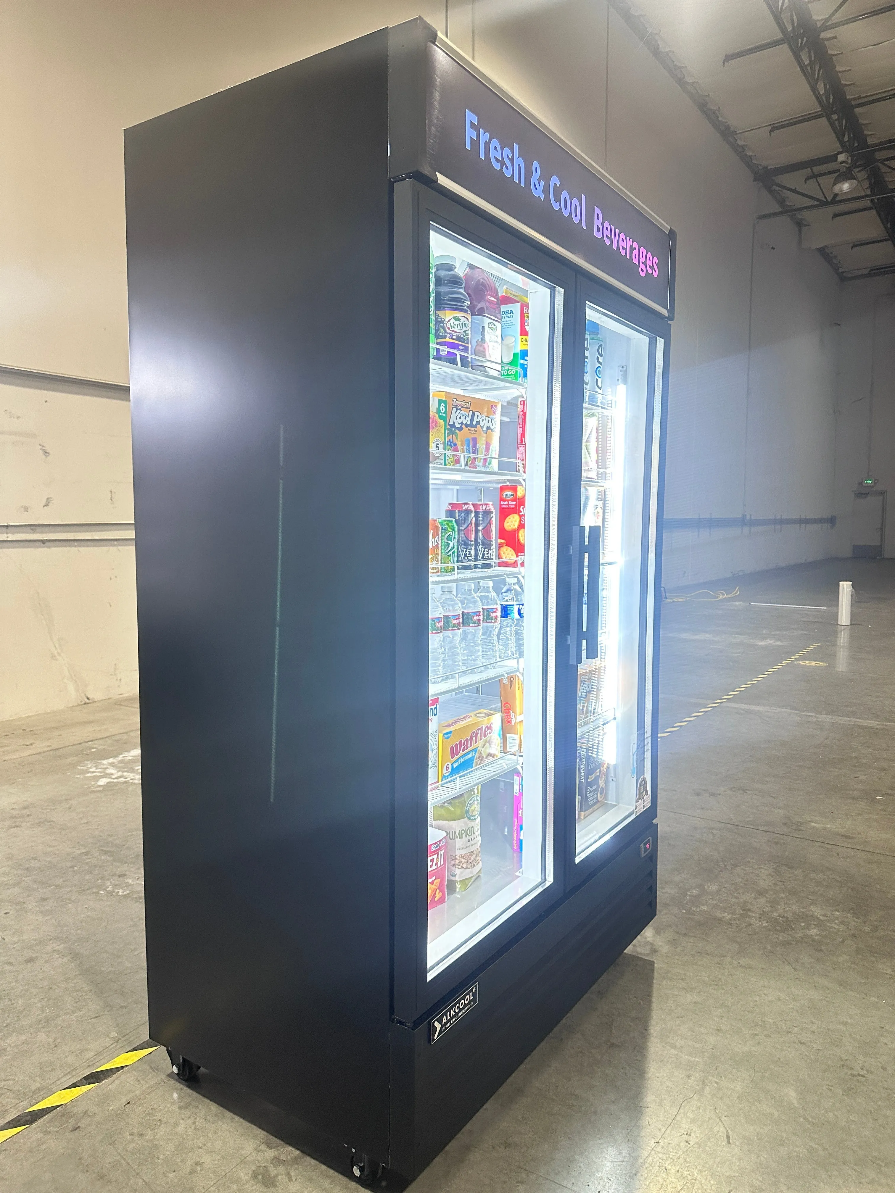 GDR47(H) ?TWO SECTION Glass Door Merchandiser Refrigerator