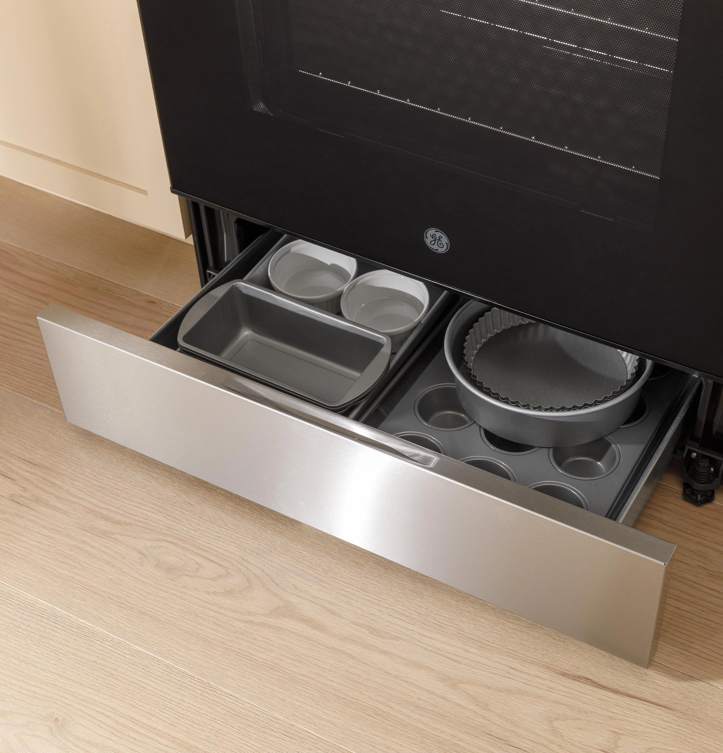 Ge Appliances GRS600AVES Ge 30" Slide-In Electric Convection Range With No Preheat Air Fry And Easywash&#8482; Oven Tray