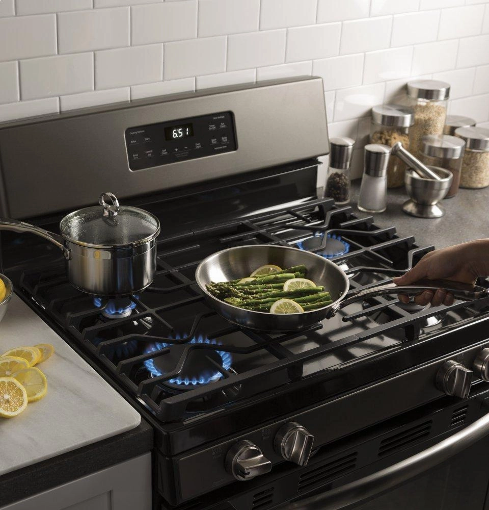 Ge Appliances JGB645SEKSS Ge 30" Free-Standing Gas Range