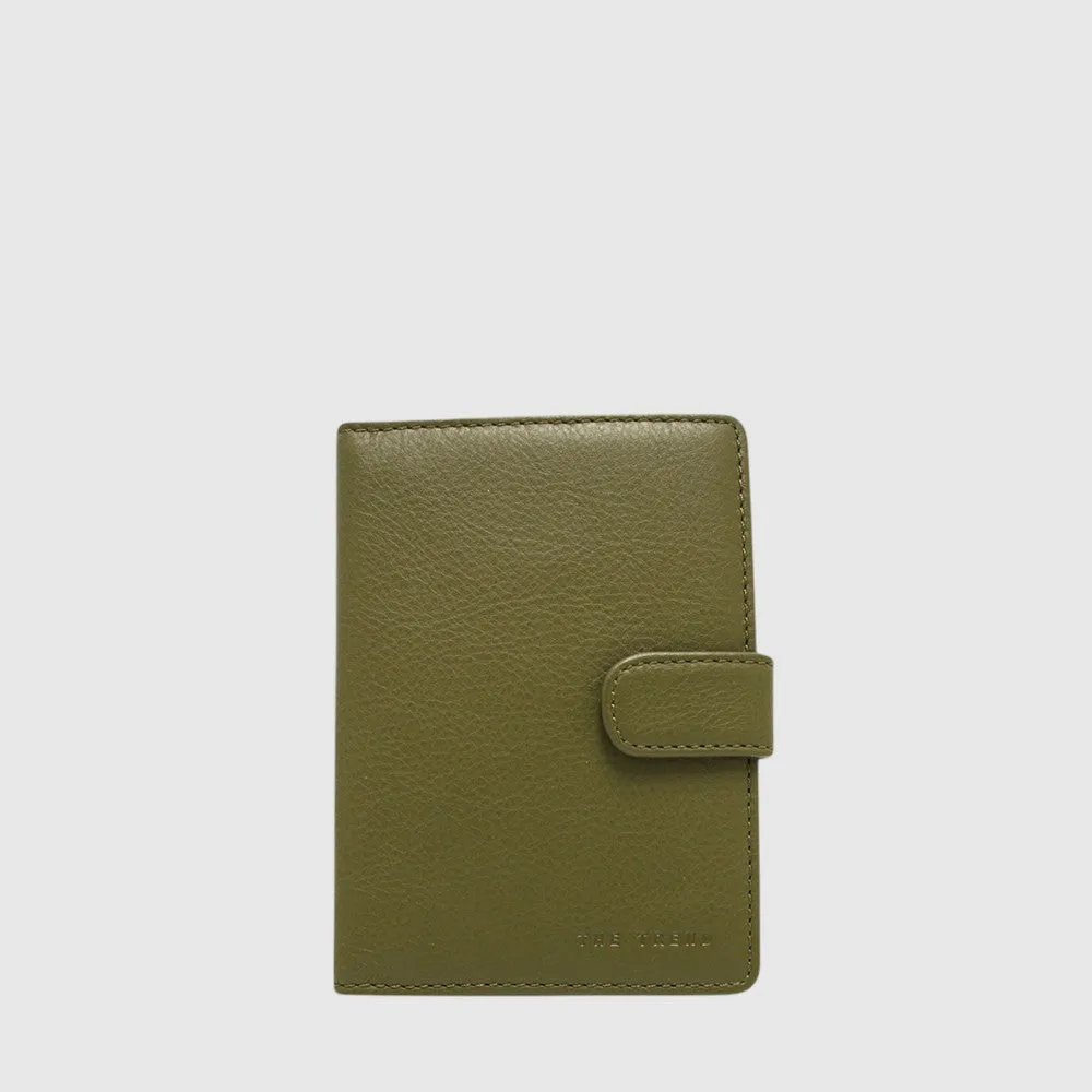 Flash Deal Alert Dont Miss This Steal The Trend Porte Leather Passport Holder