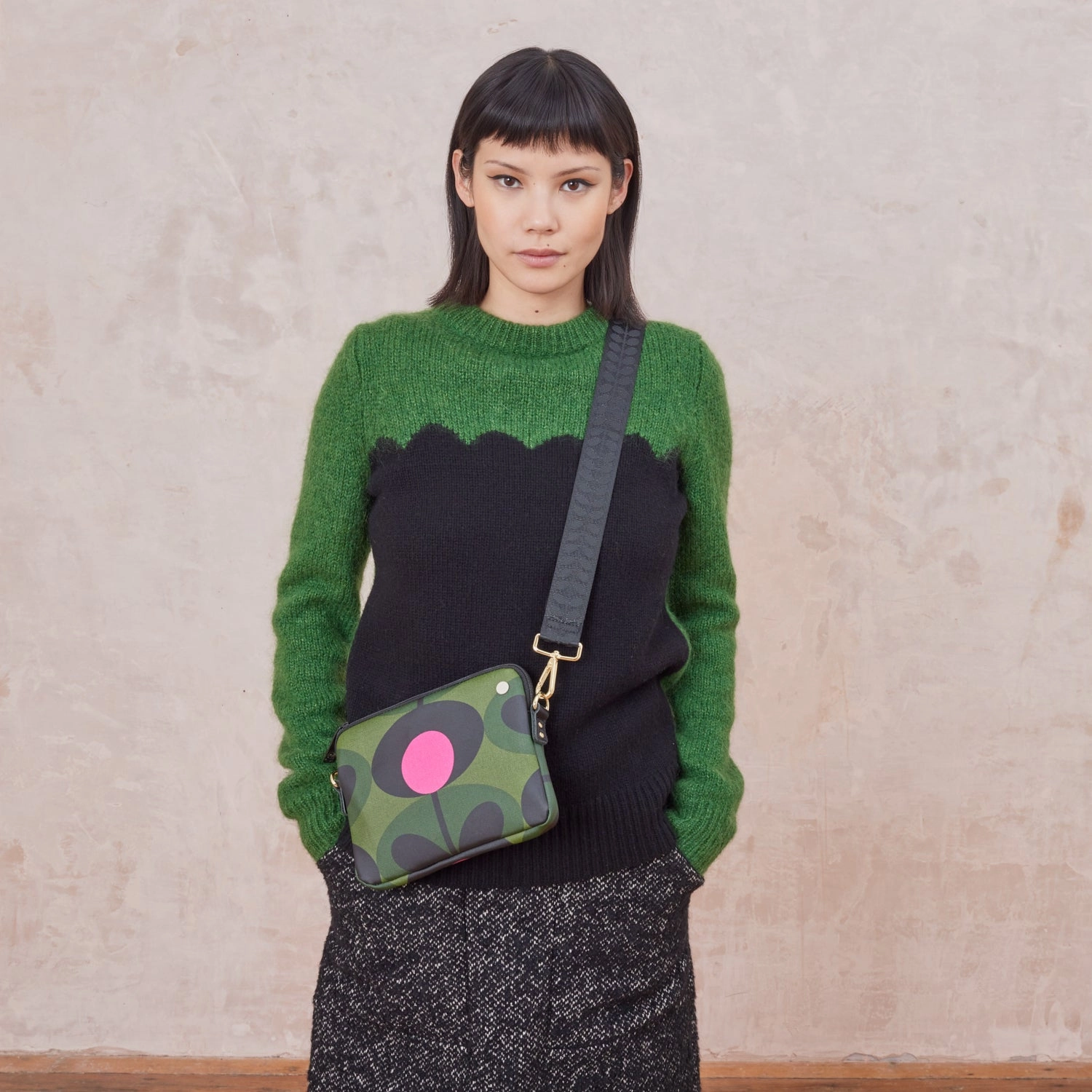 Dont Miss Out Flash Sale Alert Slim Crossbody Bag - Oval Stem Forest