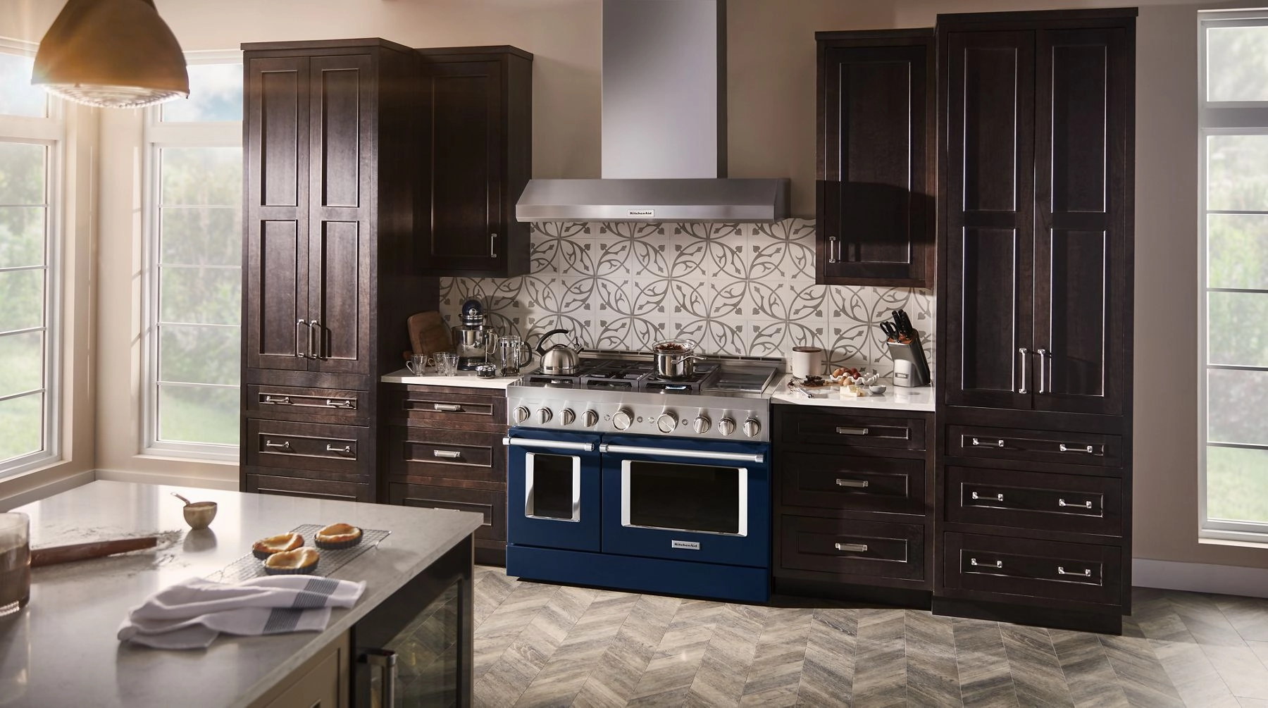 Kitchenaid KFGC558JIB Kitchenaid 48'' Smart Commercial-Style Gas Range With Griddle - Ink Blue
