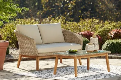 Loveseat w/Table (2/CN)