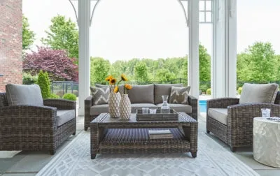 Oasis Court Outdoor Sofa/Chairs/Table Set (Set of 4)