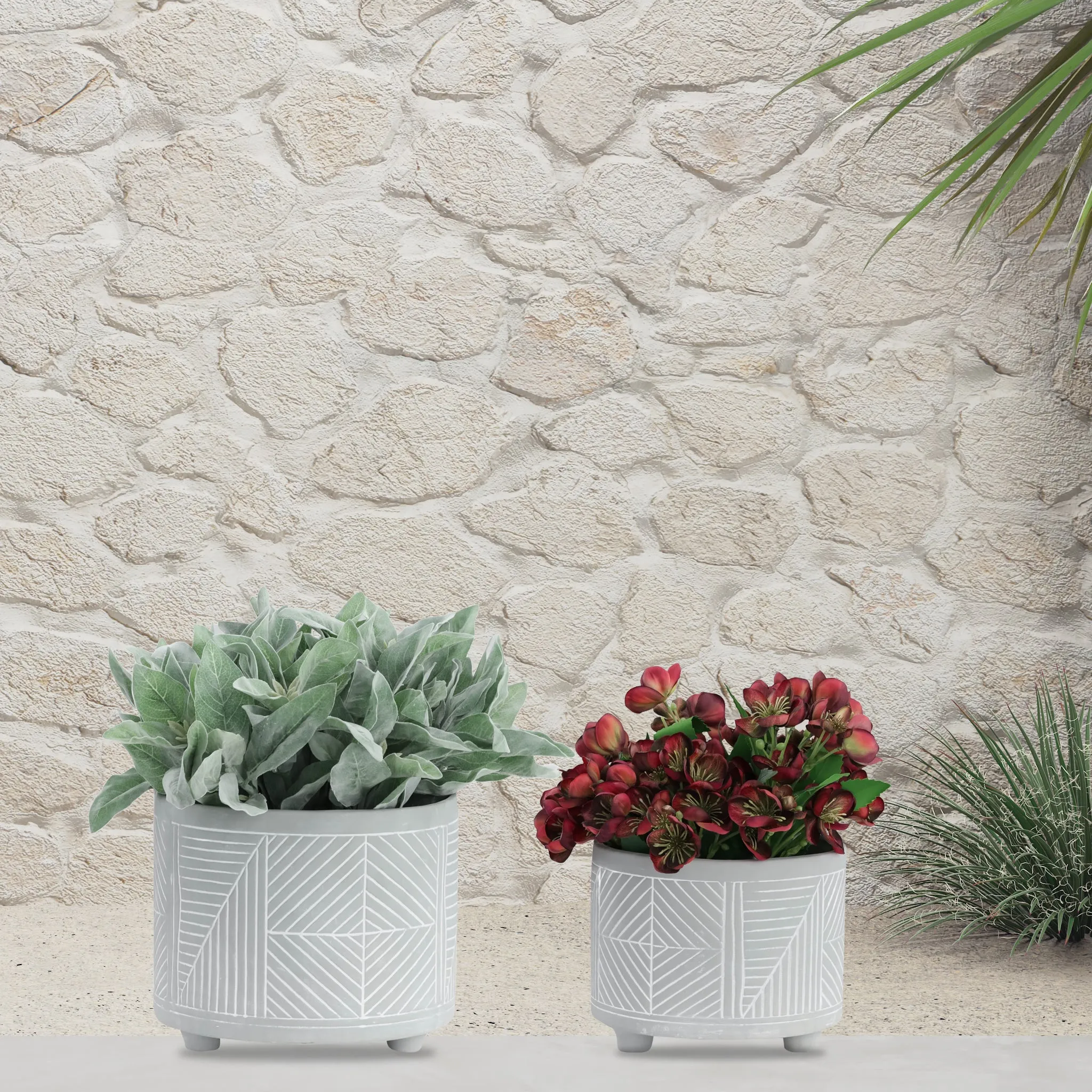 S/2 CERAMIC DIAMOND FOOTED PLANTER 10/12", GRAY