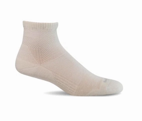 Special Offer Inside Exclusive Deal Inside Sockwell Men'S Elevate Quarter Moderate Compression Socks