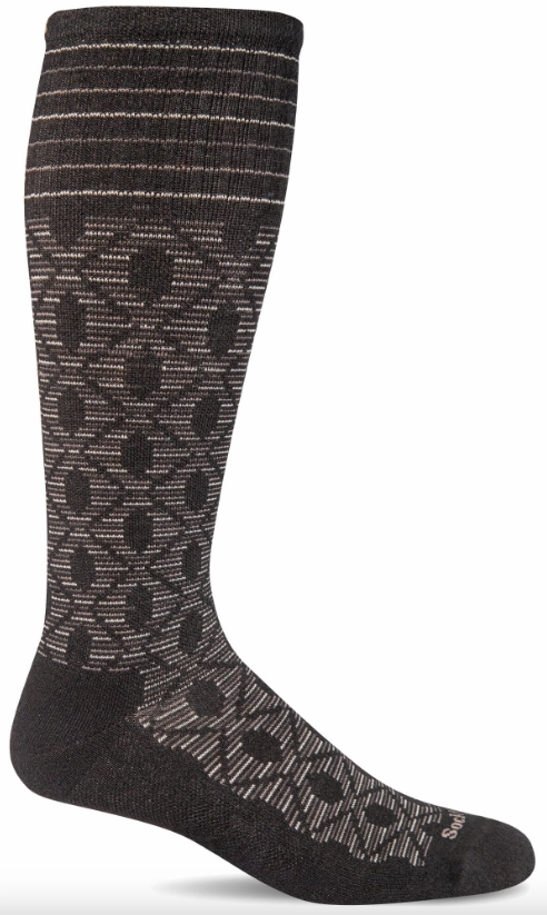 Sockwell Women'S Etched Moderate Graduated Compression Sock Big Savings Alert MustHave Steals