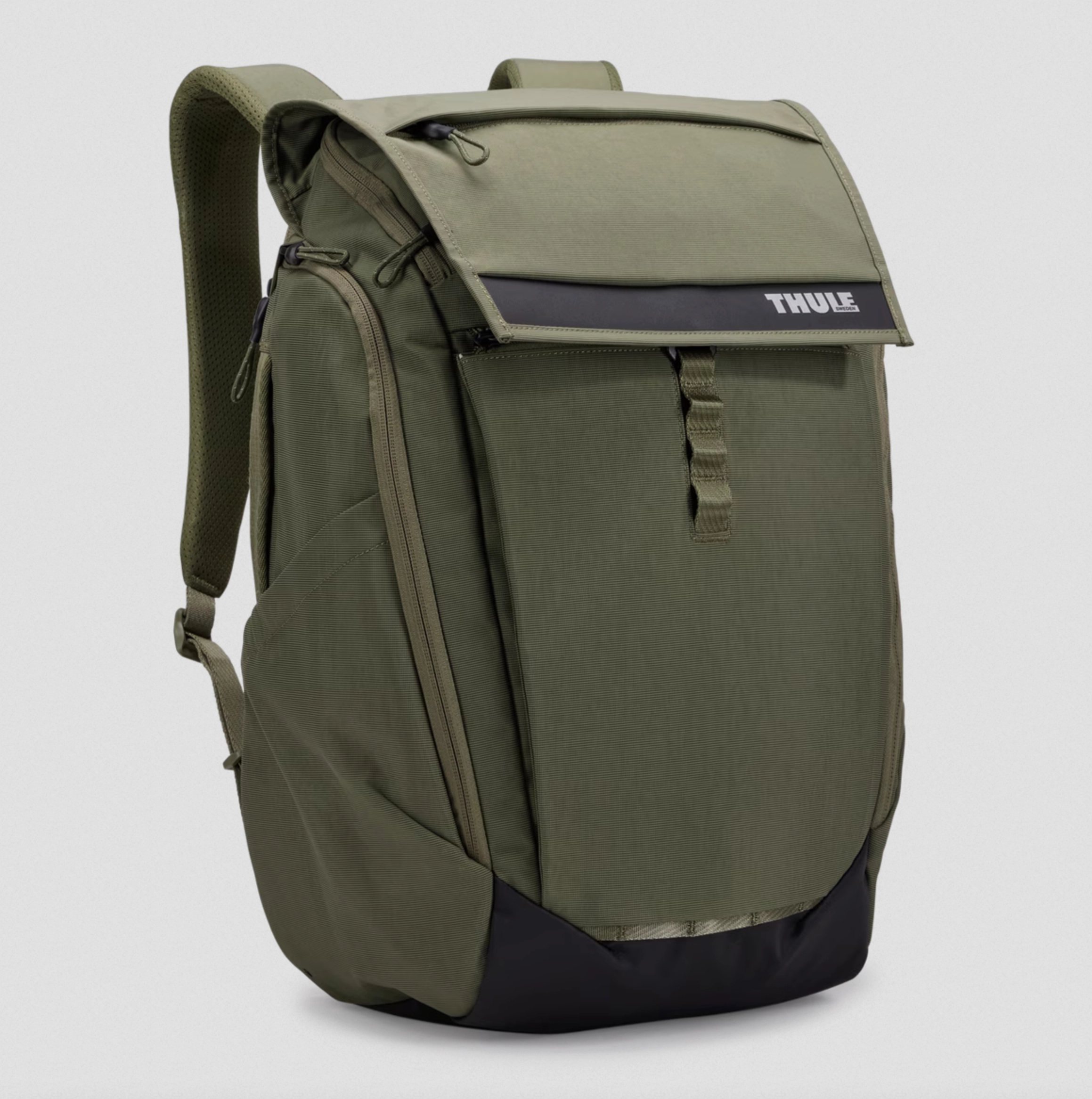 Today Only Special Thule Paramount Backpack 27 L