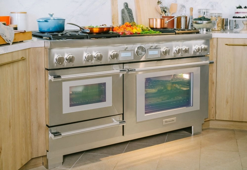 Thermador PRD606WESG 60-Inch Pro Grand Commercial Depth Dual Fuel Steam Range