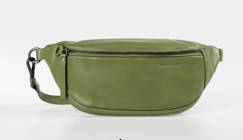Exclusive Deal Inside Today Only Special Aunts & Uncles Jamie'S Orchard Bilberry Beltbag