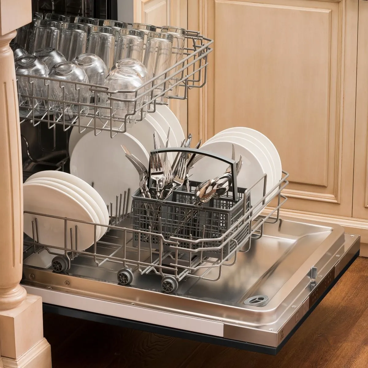 ZLINE 24-Inch Top Control Dishwasher In Black Stainless Steel With Stainless Steel Tub (DW-BS-24)